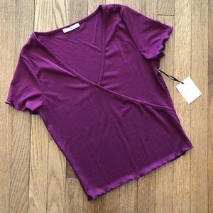 KTK Burgundy top Top Short Sleeve V-Neckline Wavy hem Size XL Junior